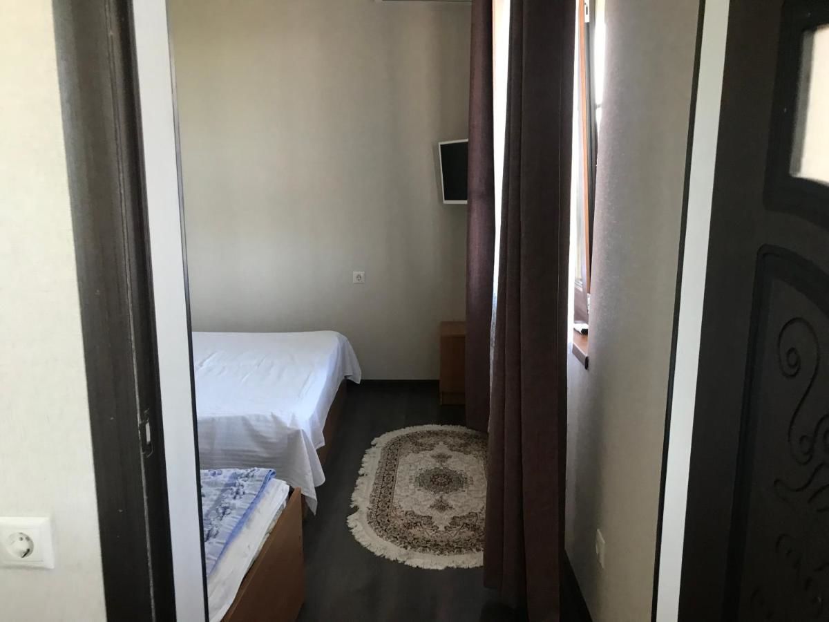 Гостевой дом Guest House Zelenyi Dvorik Гагра